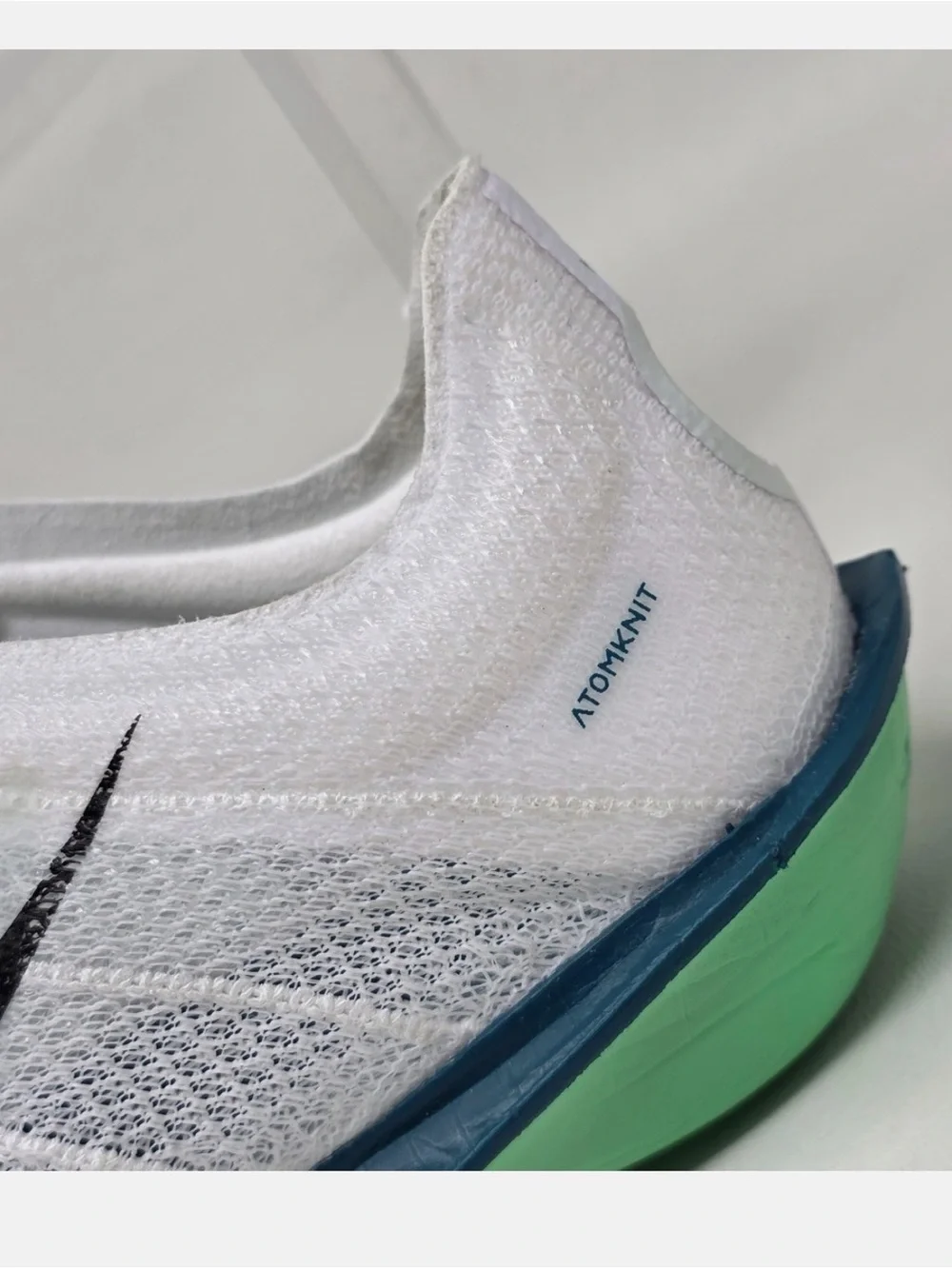 Nike - Air Zoom Victory 2 'White Bright Spruce Electric Algae Black.